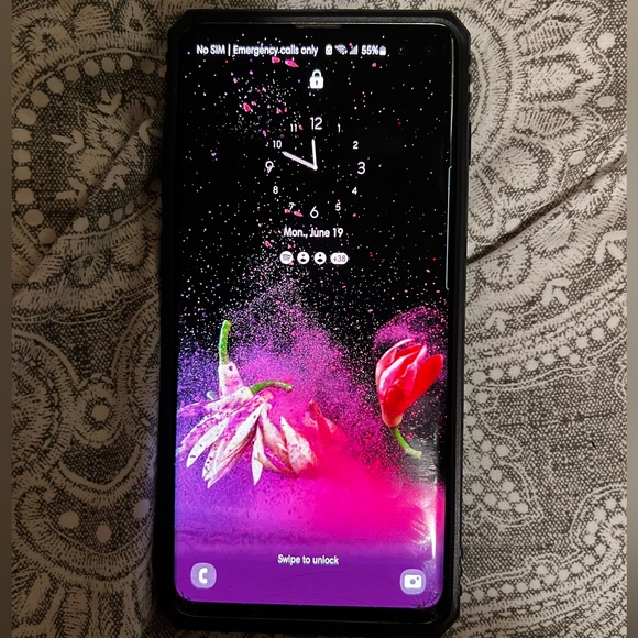 Samsung Galaxy S 10 phone - Picture 1 of 8